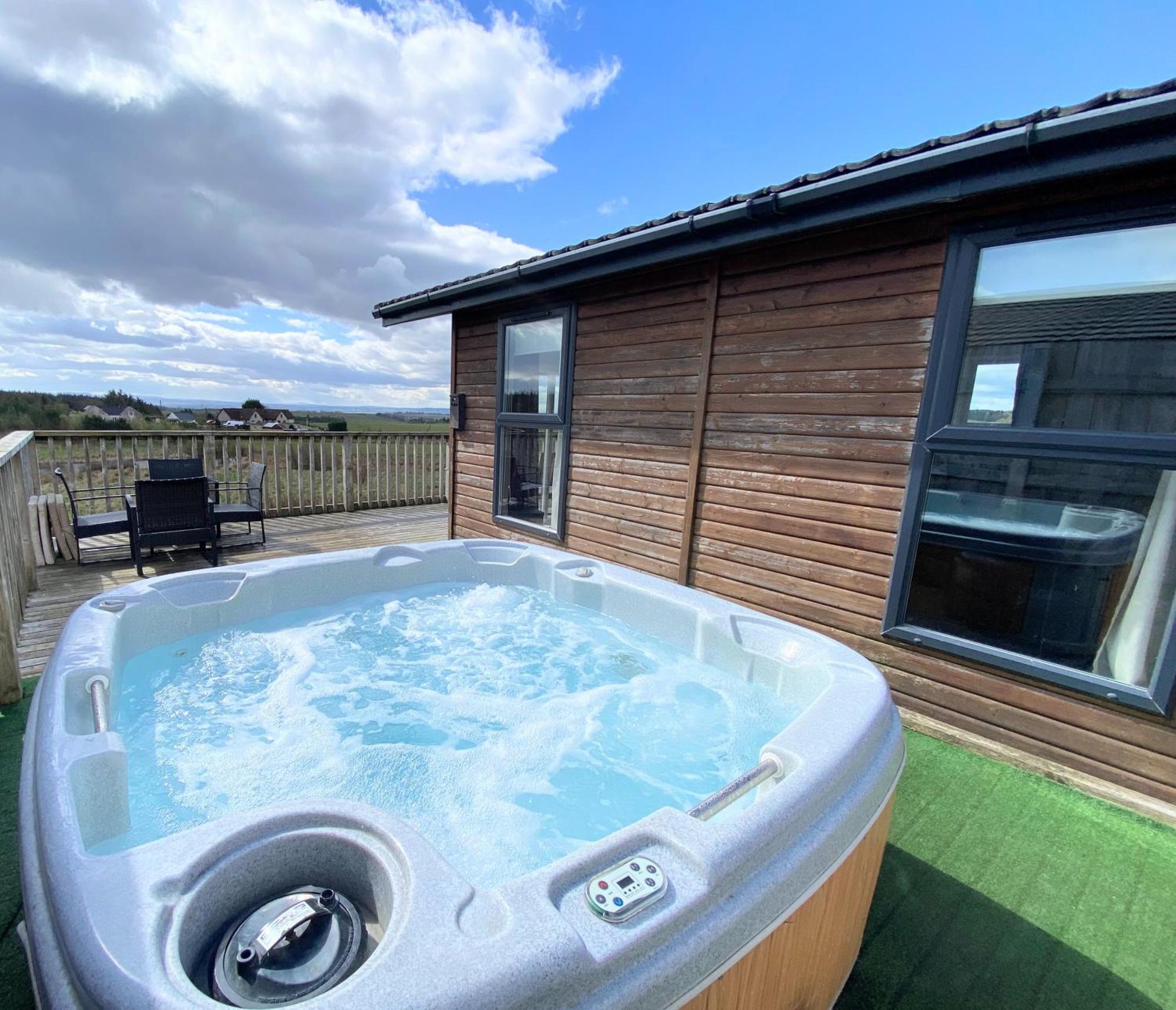 Kelty Benarty 11 With Private Hot Tub - Fife - Loch Leven - Lomond Hills - Pet Friendly 빌라 외부 사진