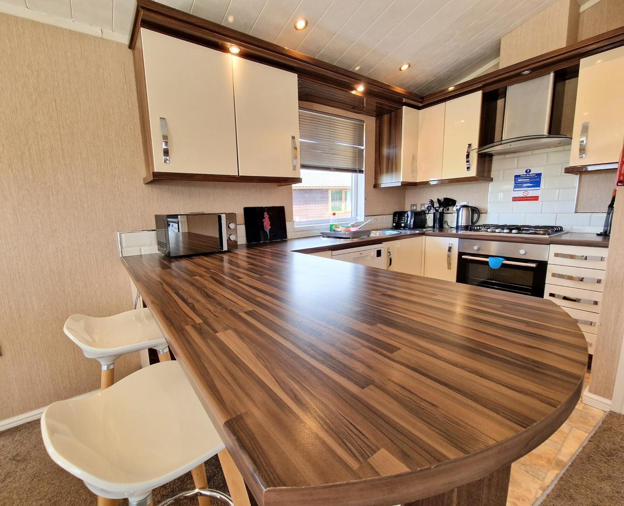 Kelty Benarty 11 With Private Hot Tub - Fife - Loch Leven - Lomond Hills - Pet Friendly 빌라 외부 사진