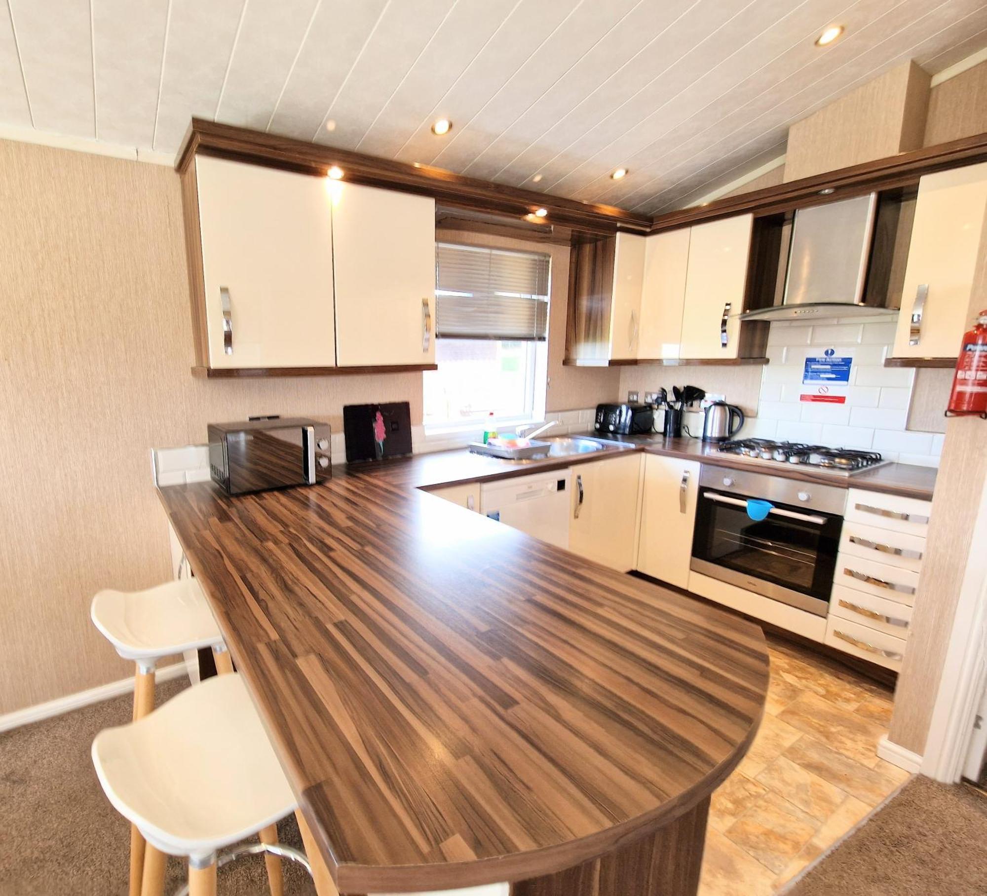 Kelty Benarty 11 With Private Hot Tub - Fife - Loch Leven - Lomond Hills - Pet Friendly 빌라 외부 사진